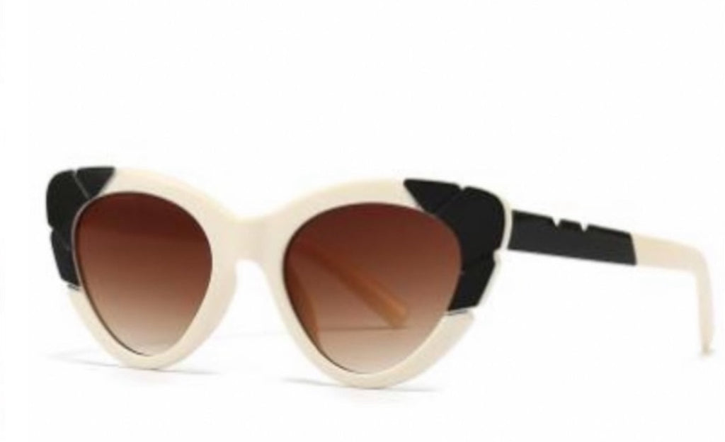 REGAL - Cream/Black
